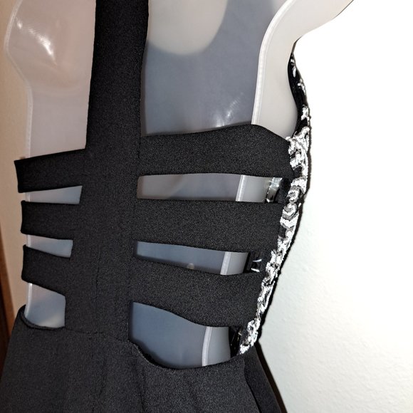 Speechless Black,White &Gray Beaded Strappy Back Fit and Flare Dress Size 3 - Picture 7 of 9